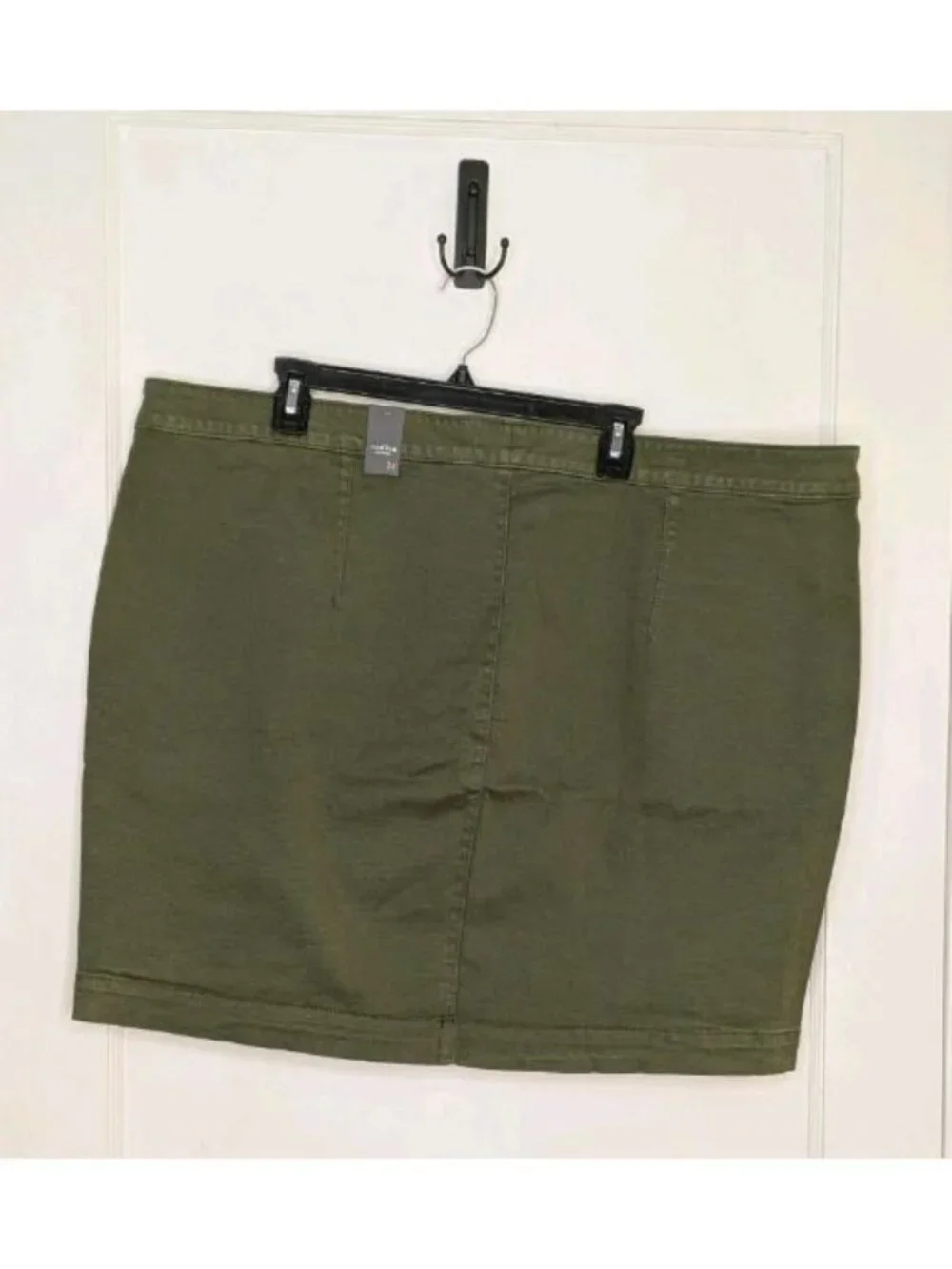 NWT Size 24 Torrid Mini Army Green Twill Button Fly Skirt